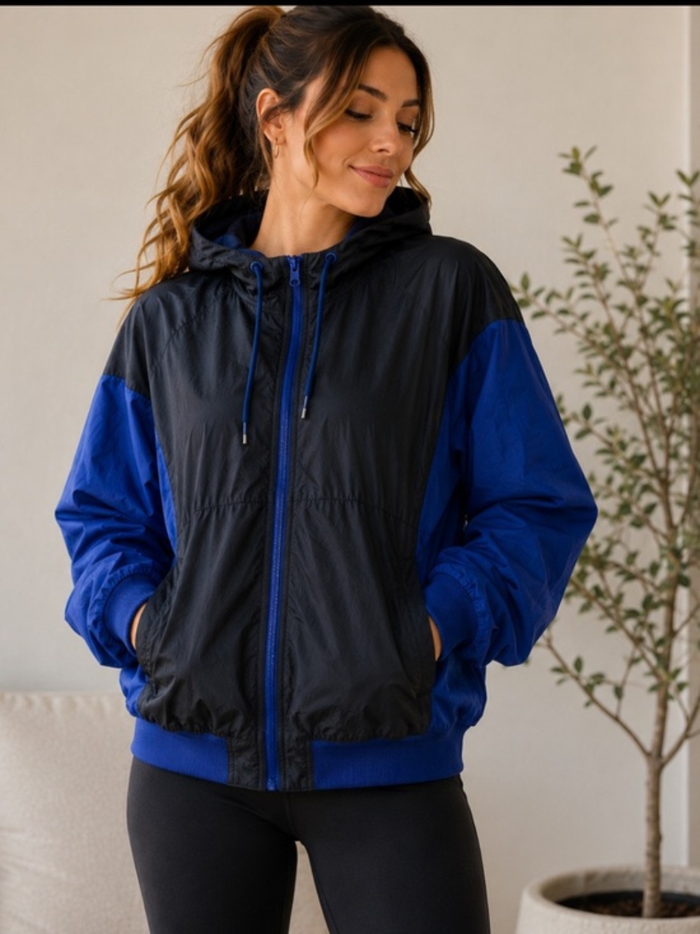 Vintage Nike Blue & Black Oversized Hooded Windbreaker Jacket Size L